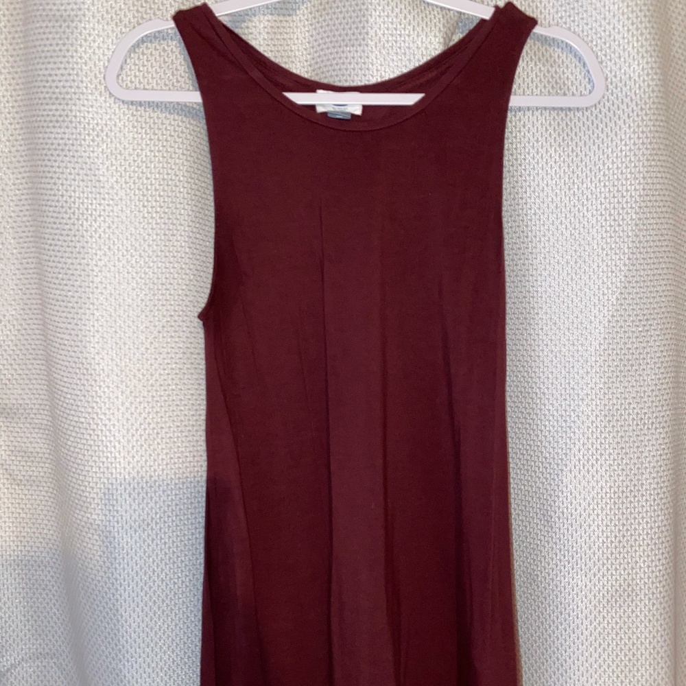 Maroon tank top